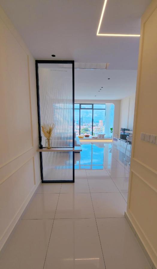 Skypool With Seaview 8Pax Beacon Executive Suites - Georgetown City Centre - 3Km To Komtar 외부 사진