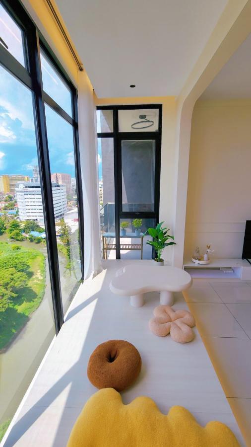 Skypool With Seaview 8Pax Beacon Executive Suites - Georgetown City Centre - 3Km To Komtar 외부 사진